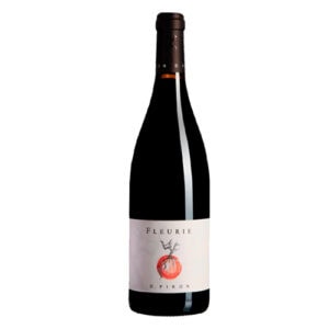 Rode wijnfles Domaine Piron Fleurie, perfect voor wijnliefhebbers.